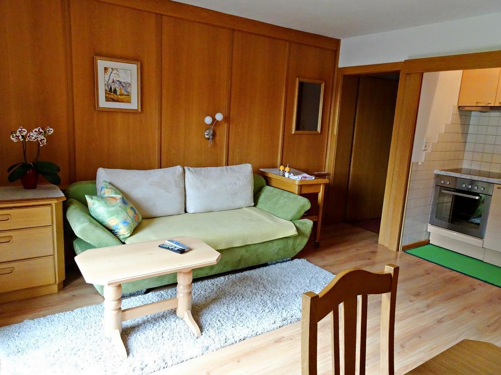 Haus Christina Hotel Trins Exterior foto